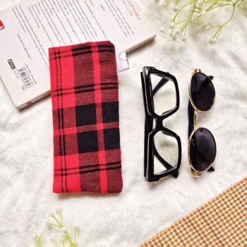 Handcrafted Soft pure cotton fabric Protective Sunglasses Case/Pouch for Women & Men | Anti-scratch Eyeglass Case Pouches |Glares Case Soft Cover sunglass pouch,Spectacles Pouch, Sunglasses Cover for Goggles Women | Fancy Cute Eyeglasses/Sunglasses Case fora Women/Girls (Red/Black Checks)