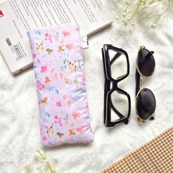 Handcrafted Soft pure cotton fabric Protective Sunglasses Case/Pouch for Women & Men | Anti-scratch Eyeglass Case Pouches |Glares Case Soft Cover sunglass pouch,Spectacles Pouch, Sunglasses Cover for Goggles Women | Fancy Cute Eyeglasses/Sunglasses Case for Women/Girls (watercolor)
