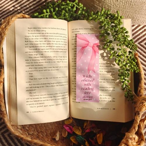 Pink Bow Glossy Lamination,Cute Characters Art,Aesthetic,Stylish,Funny,Genre Bookmarks Handmade,Bookmarks For Journal,Planner,Diary,Notebook